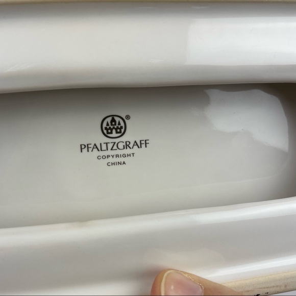 Pfaltzgraff Red Holly Berry Holly White Green Dish Plate - Picture 2 of 6